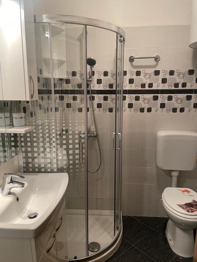 App Ena Apartment Умаг Екстериор снимка
